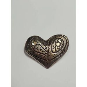 Sterling Silver 925 Engraved Heart Brooch Perlina